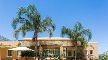 Filion Suites Resort & Spa