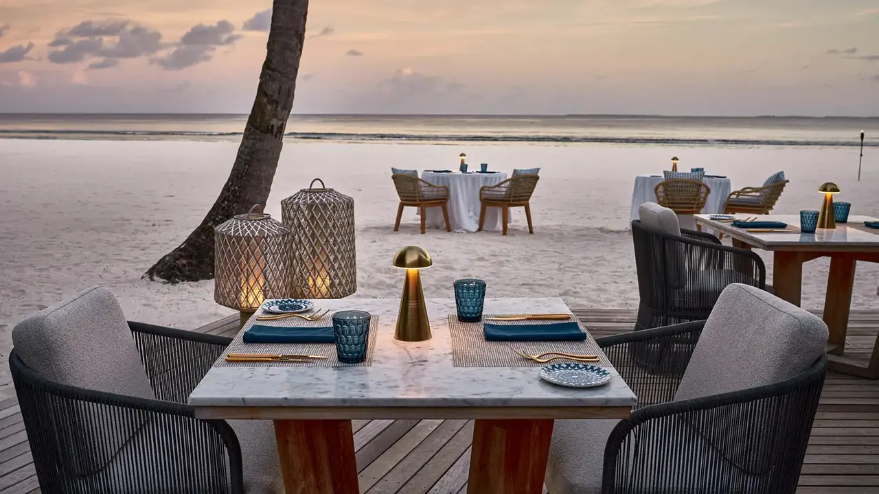 FINOLHU, A SEASIDE COLLECTION RESORT