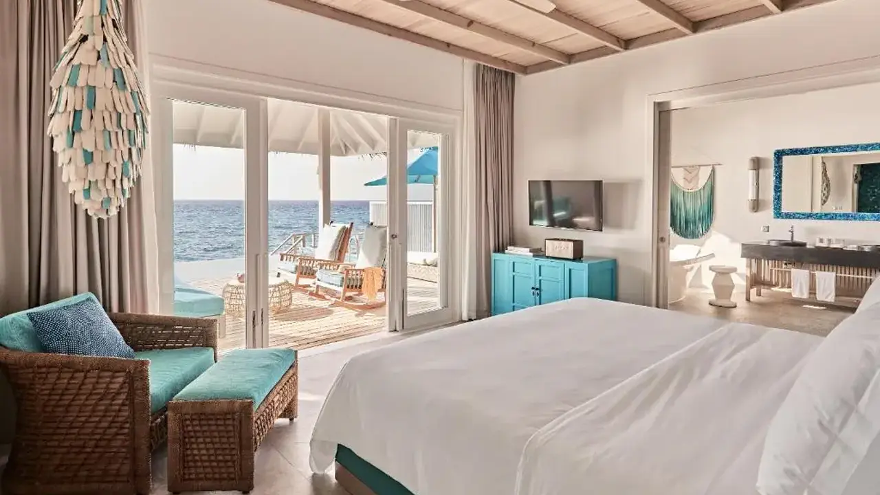 FINOLHU, A SEASIDE COLLECTION RESORT