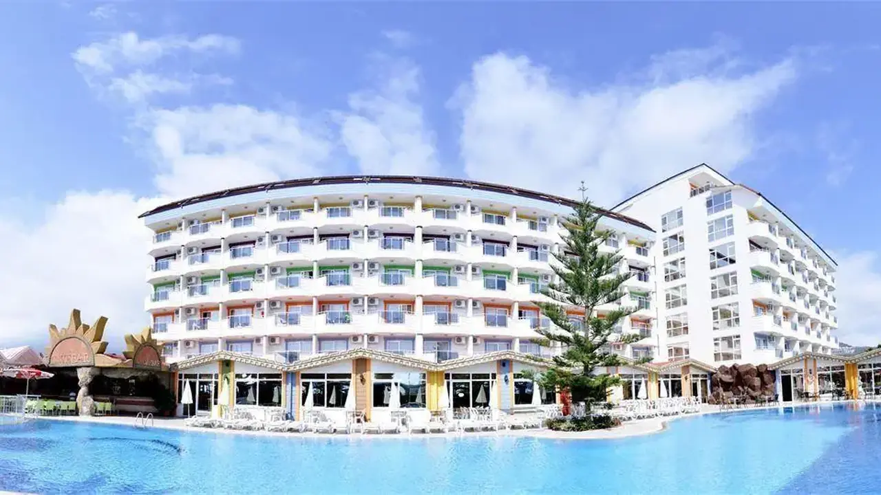First Class Hotel