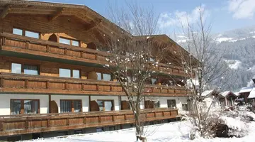 first mountain Hotel Zill