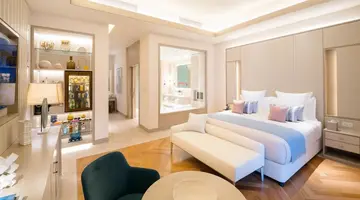 Five Luxe