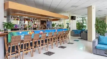 Flamingo Beach Hotel