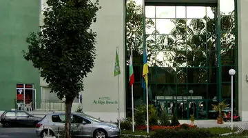 Flamingo Beach Hotel