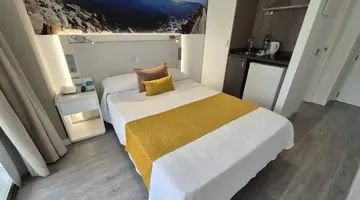 Flamingo Beach Resort - Adults Recommend