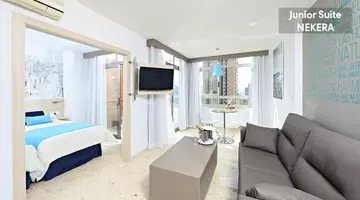 Flamingo Beach Resort