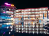FLAMINGO BEACH