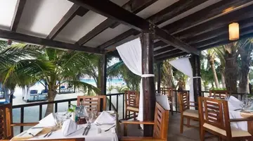 Flamingo Cancun Resort