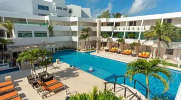 Flamingo Cancun Resort
