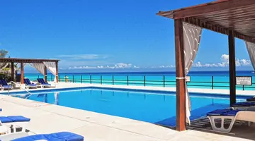 Flamingo Cancun Resort