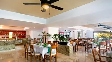 Flamingo Cancun Resort