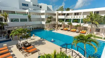 Flamingo Cancun Resort