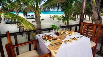 Flamingo Cancun Resort