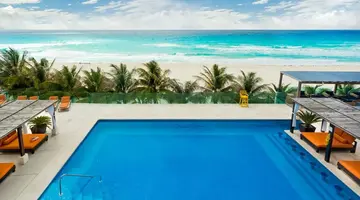 Flamingo Cancun Resort