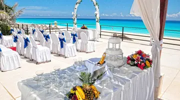 Flamingo Cancun Resort