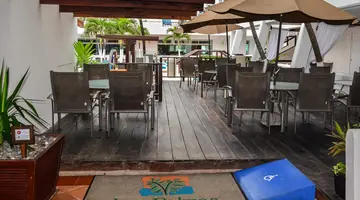Flamingo Cancun Resort