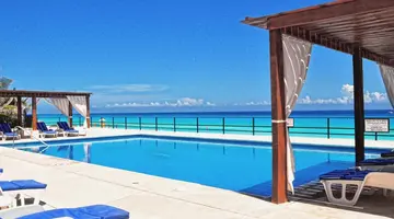 Flamingo Cancun Resort