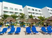 Flamingo Cancun Resort