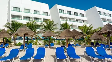 Flamingo Cancun Resort