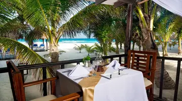 Flamingo Cancun Resort