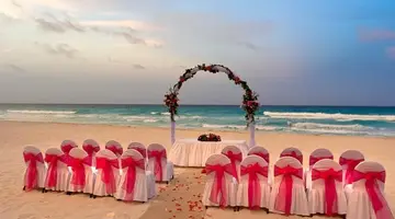 Flamingo Cancun Resort