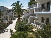 Flamingos Hotel