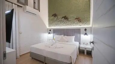 Flamingos Hotel