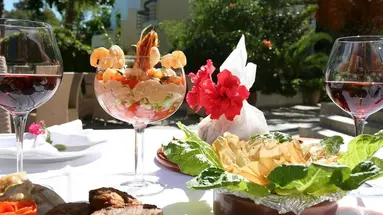 Flamingos Hotel