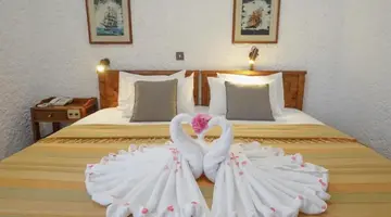 Flamingos Hotel