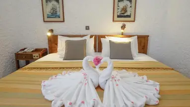 Flamingos Hotel