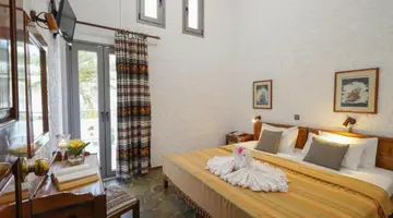 Flamingos Hotel