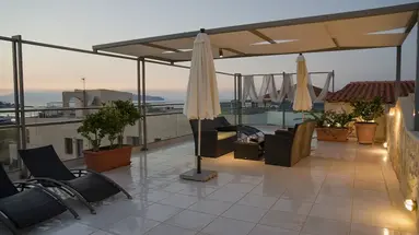 Flamingos Hotel