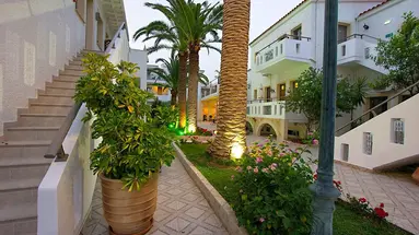 Flamingos Hotel
