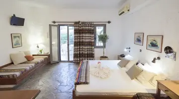 Flamingos Hotel