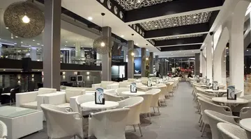 Flash Hotel (Adults Only)