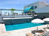 Flipper House