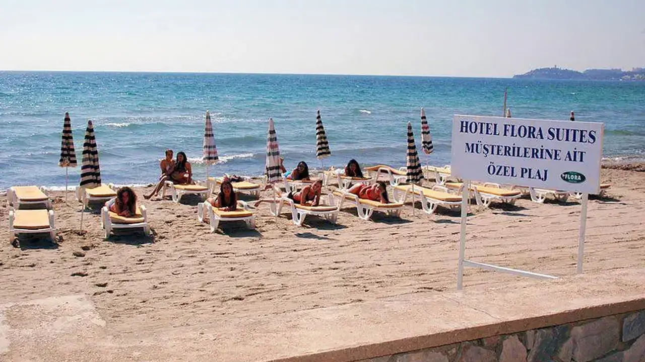 Flora Suites Hotel