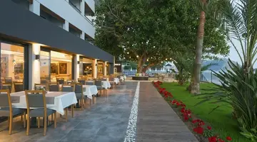 Floria Beach