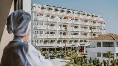 Flower Hotel & Resorts