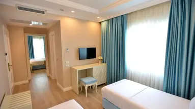Flower Hotel & SPA