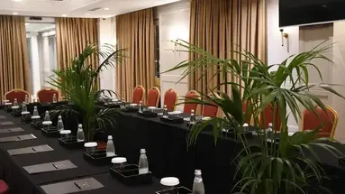 Flower Hotel & SPA