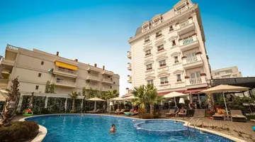 Flower Hotel & SPA
