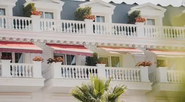 Flower Hotel & SPA