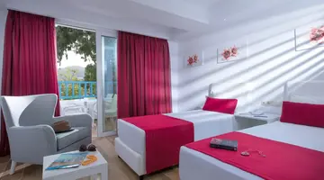 FODELE BEACH & WATER PARK HOLIDAY RESORT