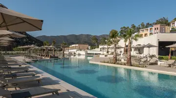 FODELE BEACH & WATER PARK HOLIDAY RESORT