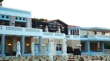 FODELE BEACH