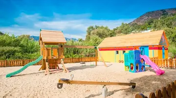FODELE BEACH