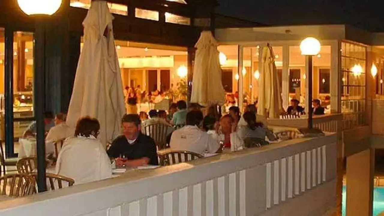 FODELE BEACH
