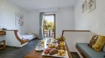 Folia Apartments