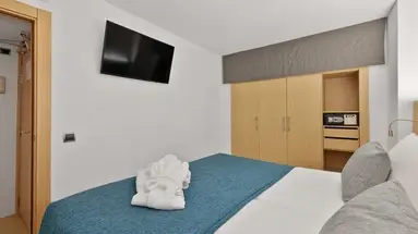 Fontanellas Playa Aparthotel